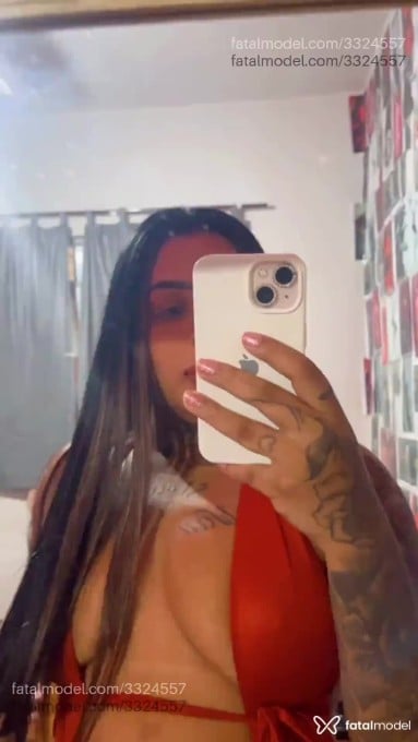Acompanhante mulher com cabelo castanho de olhos castanhos - Kethellen Acompanhante mulher com cabelo castanho de olhos castanhos - Kethellen