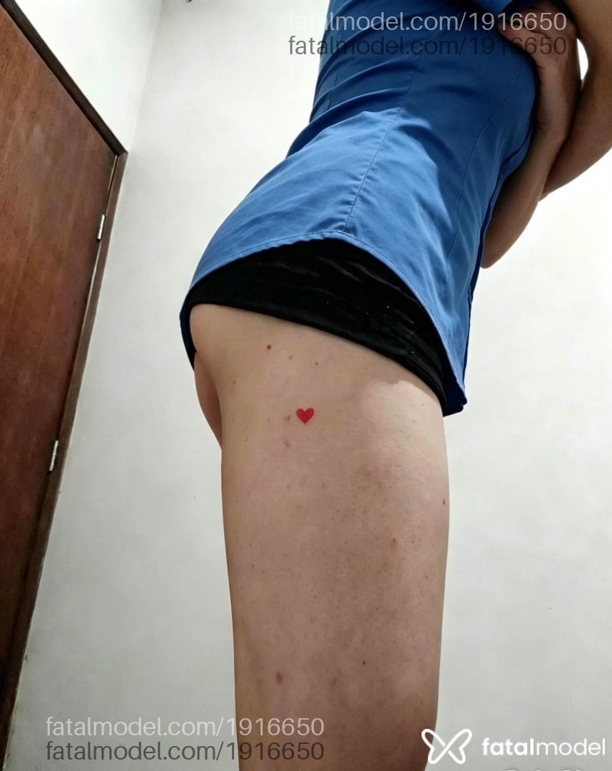Acompanhante homem com cabelo castanho de olhos verdes - Mirella