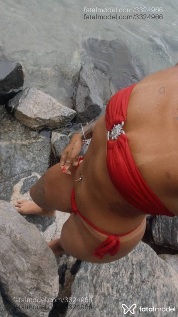 Acompanhante mulher com cabelo castanho de olhos castanhos em Petrópolis - Agatha Lins