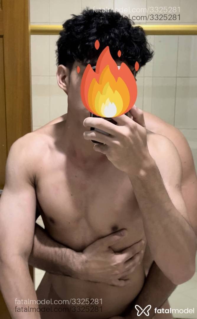 Acompanhante homem com cabelo castanho de olhos castanhos - Kaio