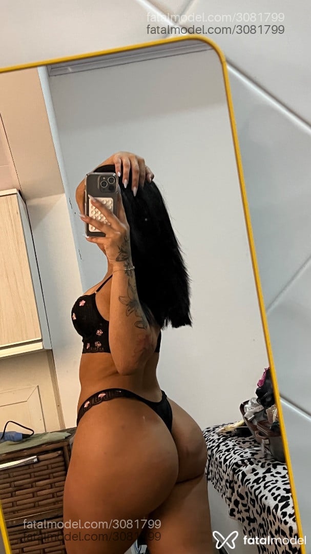 Acompanhante mulher morena (o) de olhos pretos - Dandara Gonzalez
