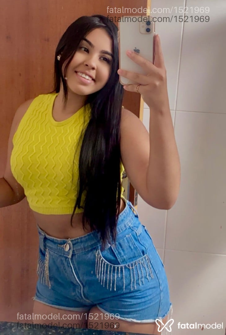 Acompanhante mulher morena (o) de olhos pretos - Sara Aguiar