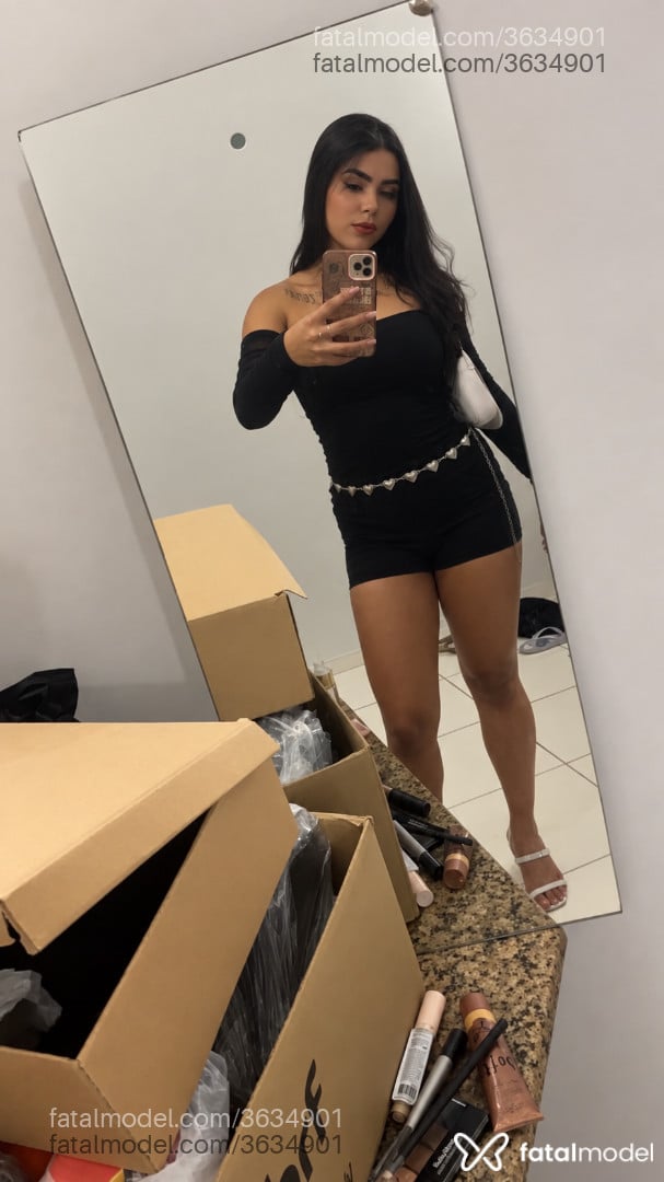 Acompanhante mulher morena (o) de olhos castanhos - Jadeee