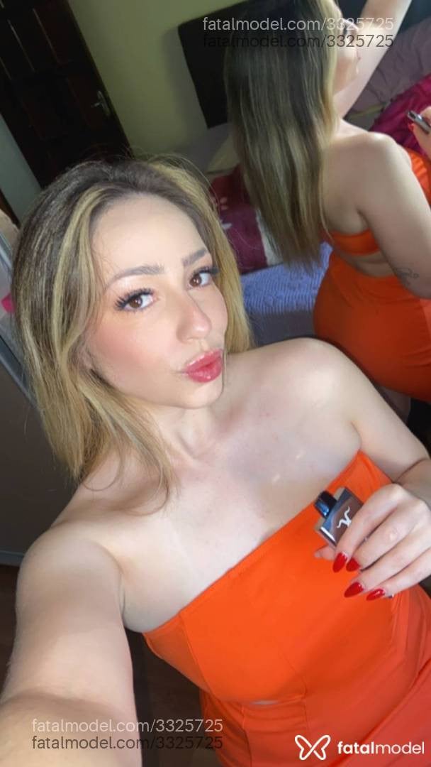 Acompanhante mulher loira (o) de olhos castanhos em Maringá - Maju