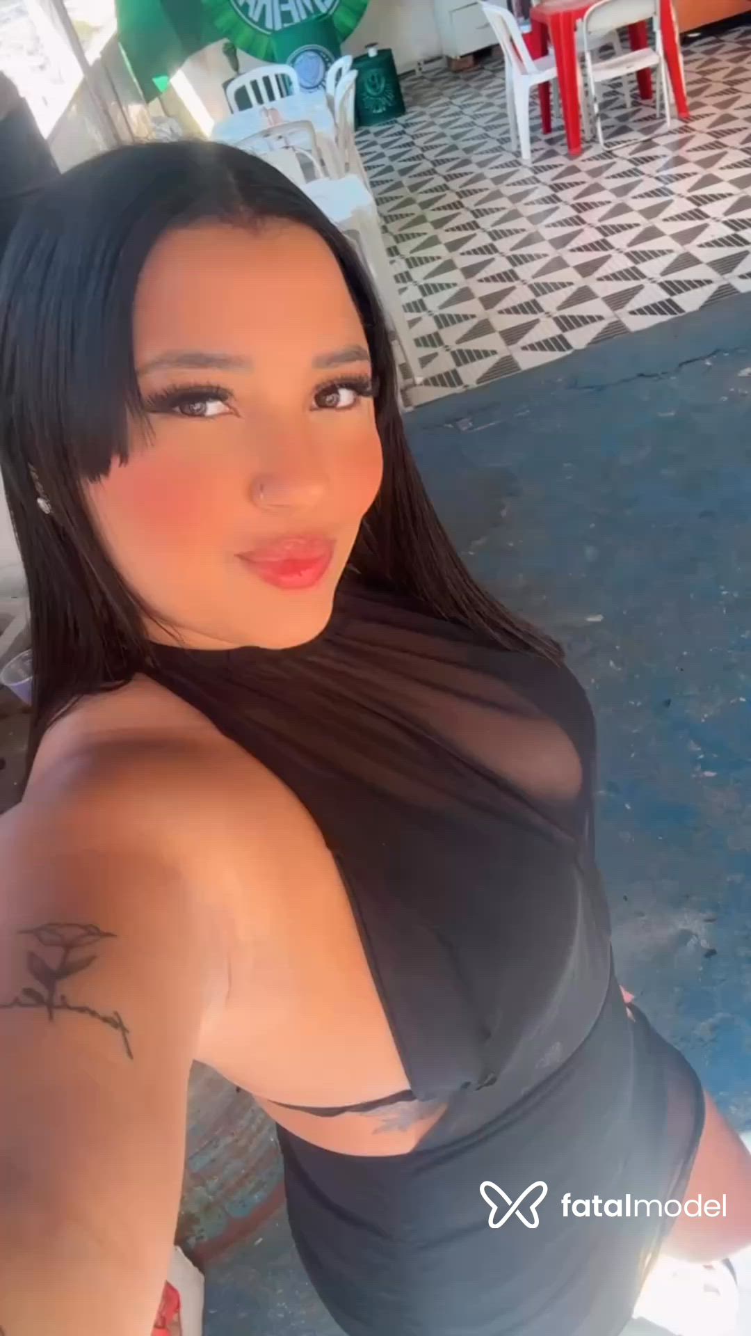 Acompanhante mulher morena (o) de olhos castanhos - Mariana Vaz