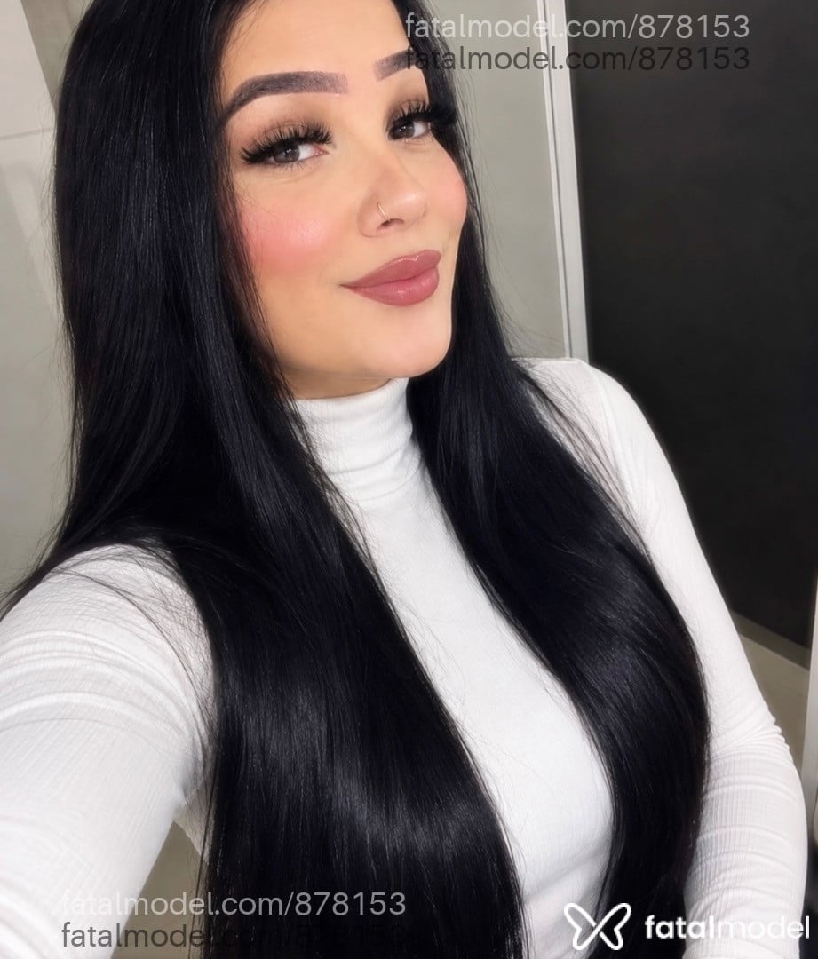 Acompanhante mulher trans morena (o) de olhos castanhos - Isa Santanna