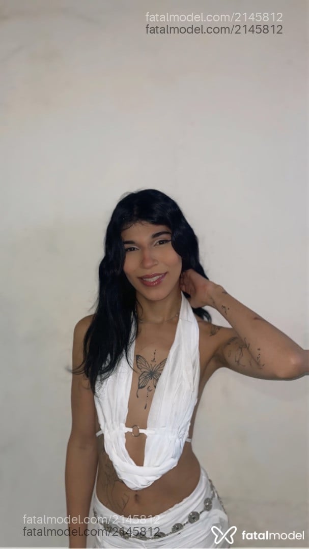 Acompanhante mulher trans morena (o) de olhos castanhos - Alicinha