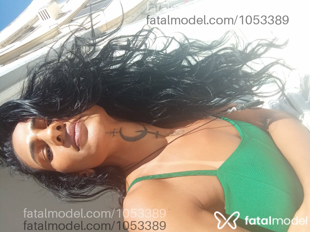 Acompanhante mulher morena (o) de olhos pretos - Camila Gomes