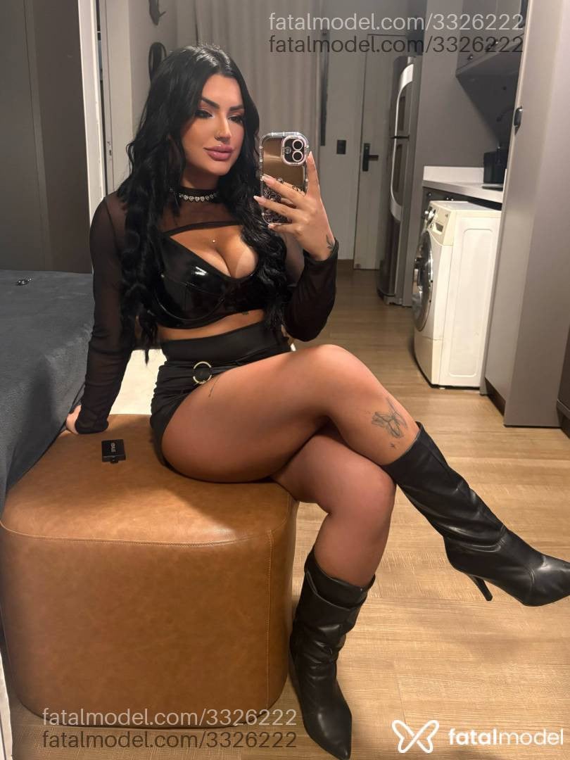 Acompanhante mulher morena (o) de olhos mel - Raissa Barbosa