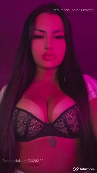 Acompanhante mulher morena (o) de olhos mel em Porto Alegre - Raissa Barbosa