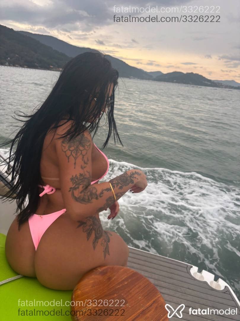 Acompanhante mulher morena (o) de olhos mel - Raissa Barbosa