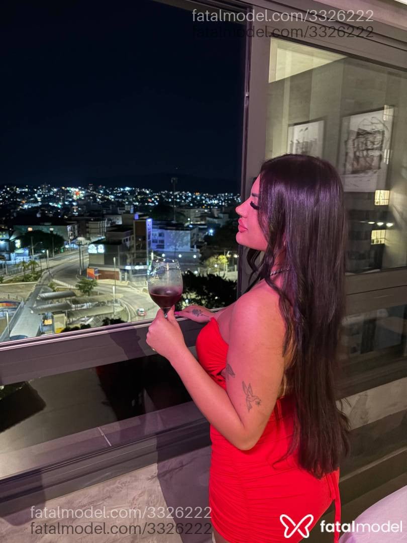 Acompanhante mulher morena (o) de olhos mel em Criciúma - Raissa Barbosa