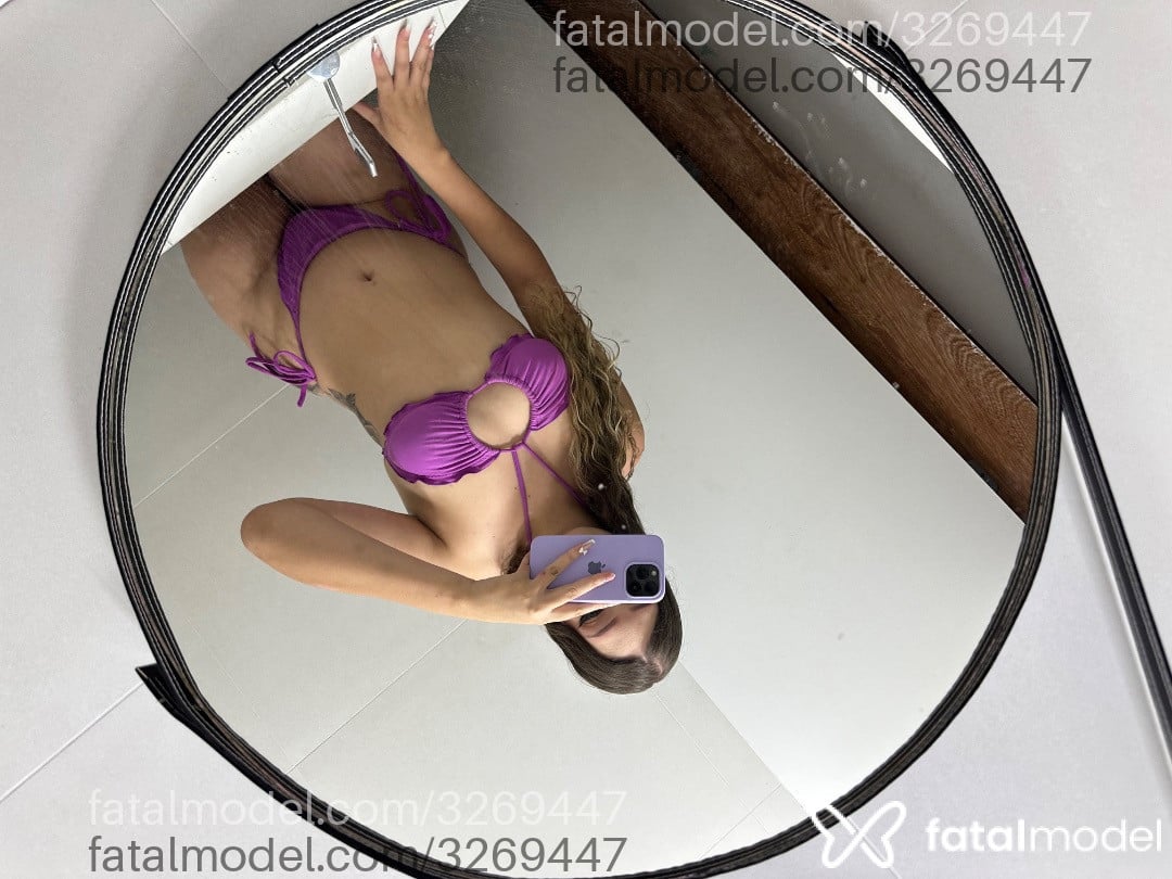 Acompanhante mulher loira (o) de olhos castanhos - Luna Oliveira