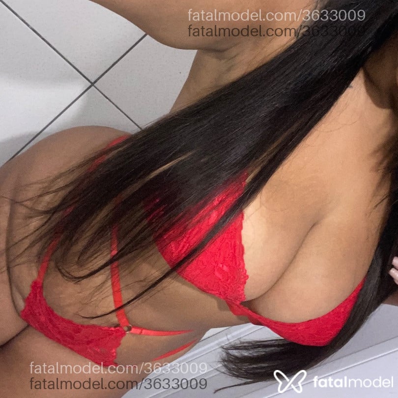 Acompanhante mulher morena (o) de olhos castanhos - Jpinha