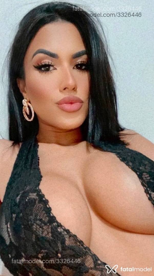 Acompanhante mulher morena (o) de olhos castanhos - Alícia