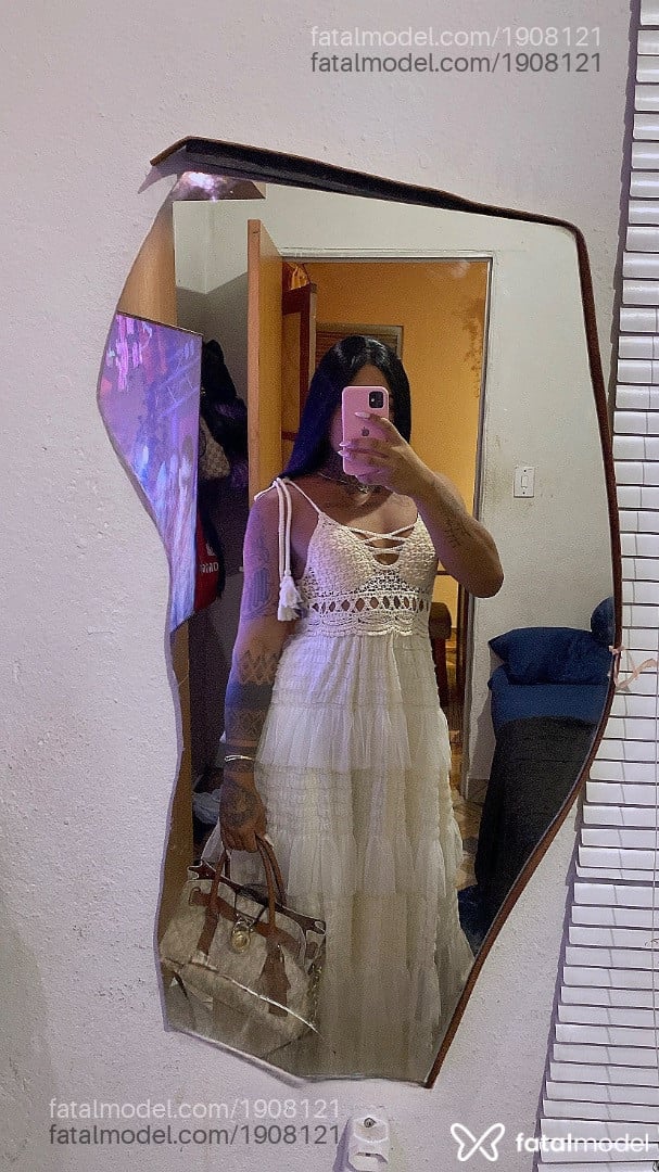 Acompanhante mulher trans com cabelo castanho de olhos castanhos - Patricía Veríssimo
