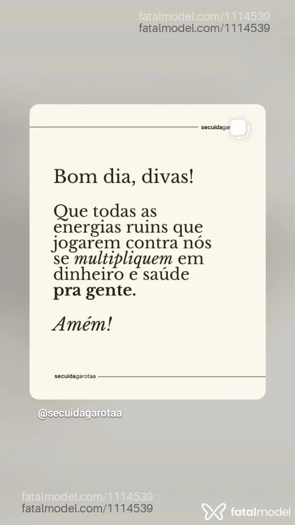 Acompanhante mulher com cabelo castanho de olhos castanhos - Brancadeneve