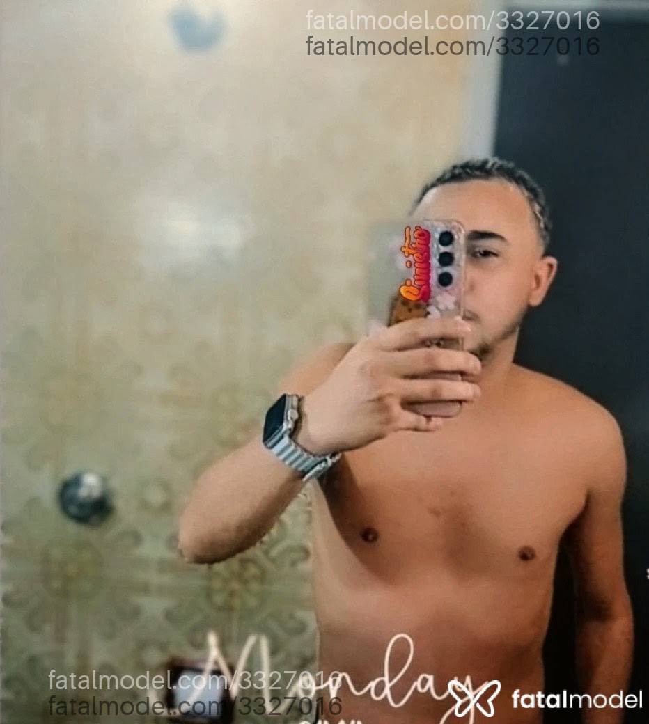 Acompanhante homem com cabelo castanho de olhos castanhos - Souza