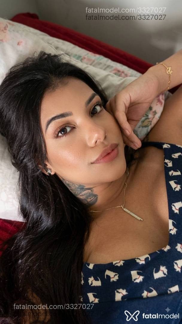 Acompanhante mulher morena (o) de olhos castanhos - Vivimel