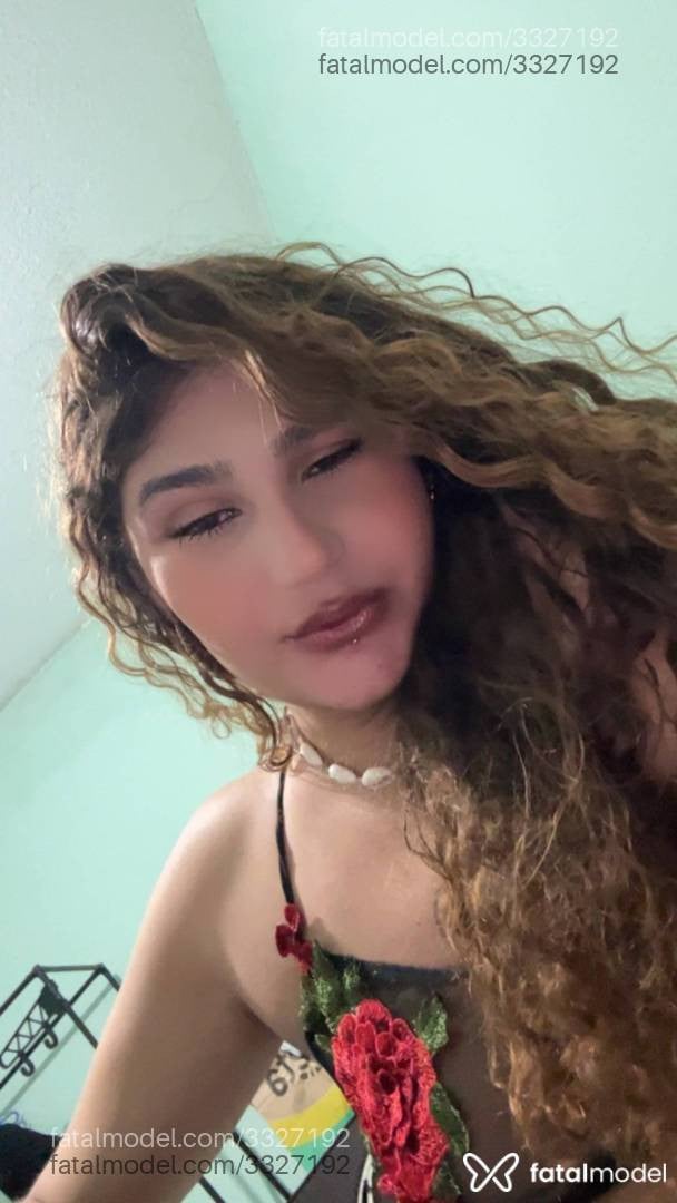 Acompanhante mulher trans morena (o) de olhos castanhos - Ayra Alves