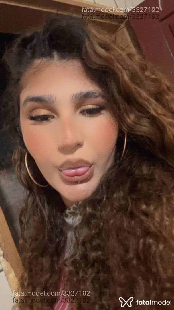 Acompanhante mulher trans morena (o) de olhos castanhos em Virtual - Ayra Alves