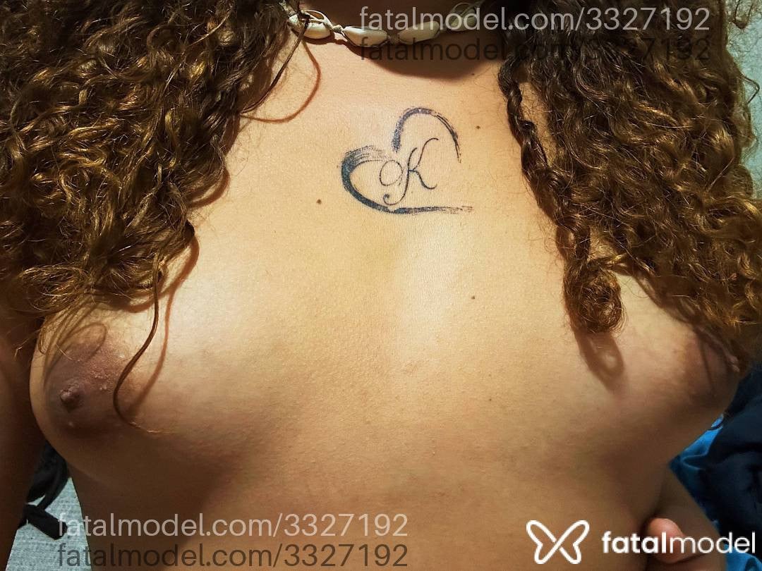 Acompanhante mulher trans morena (o) de olhos castanhos em Virtual - Ayra Alves