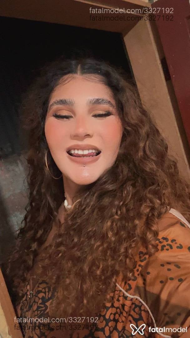 Acompanhante mulher trans morena (o) de olhos castanhos em Virtual - Ayra Alves