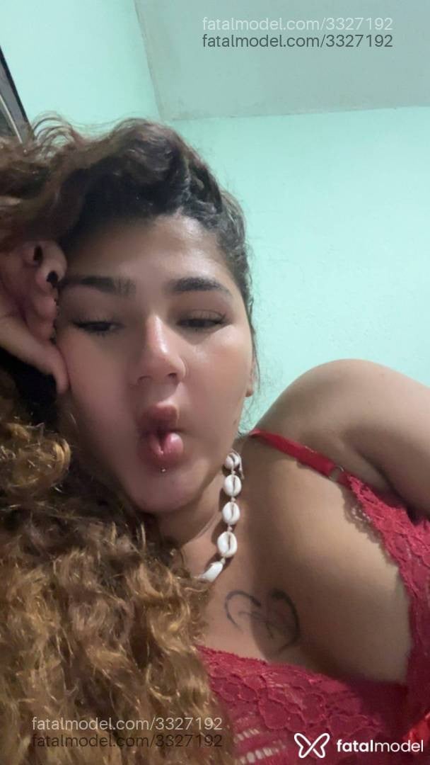 Acompanhante mulher trans morena (o) de olhos castanhos - Ayra Alves