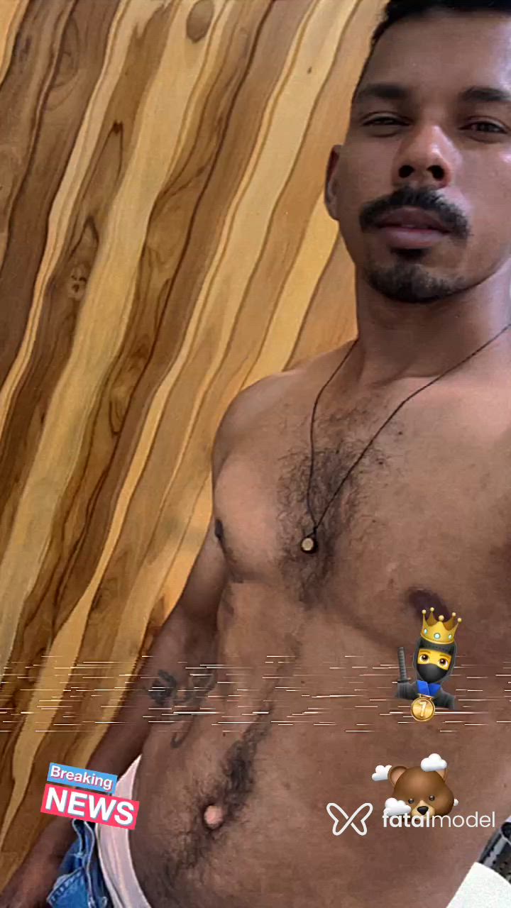 Acompanhante homem morena (o) de olhos castanhos - Leledr