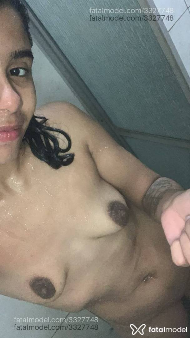 Acompanhante mulher com cabelo castanho de olhos castanhos em Marília - Vilella