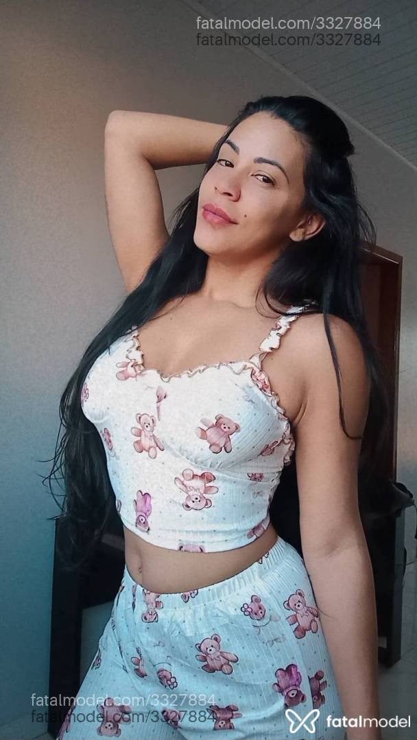 Acompanhante mulher morena (o) de olhos castanhos - Ella Wild