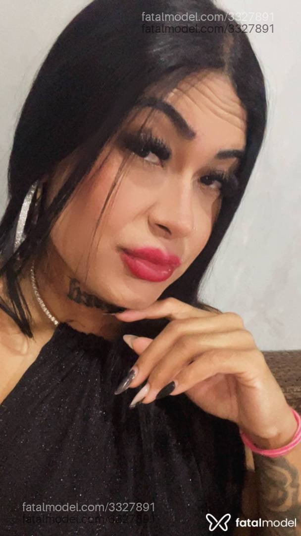 Acompanhante mulher ruiva (o) de olhos castanhos - Isadora Ravelle