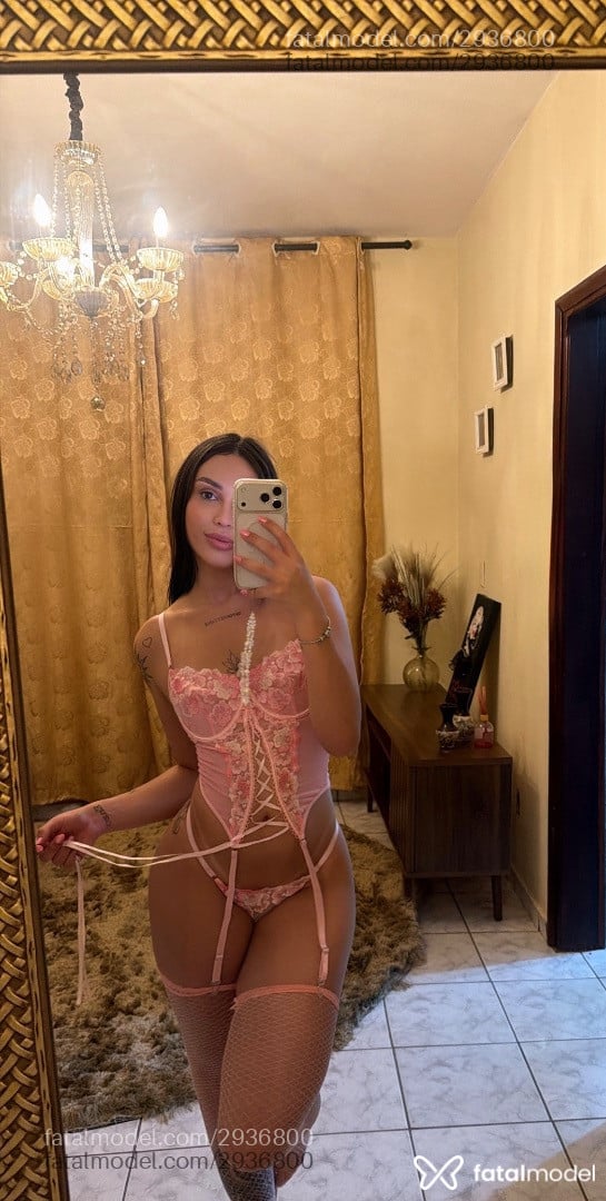 Acompanhante mulher trans morena (o) de olhos mel - Angel Acompanhante mulher trans morena (o) de olhos mel - Angel