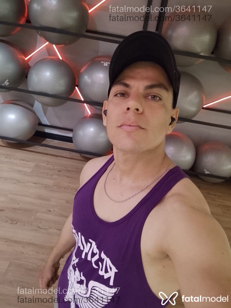 Acompanhante homem morena (o) de olhos verdes - Eduardo