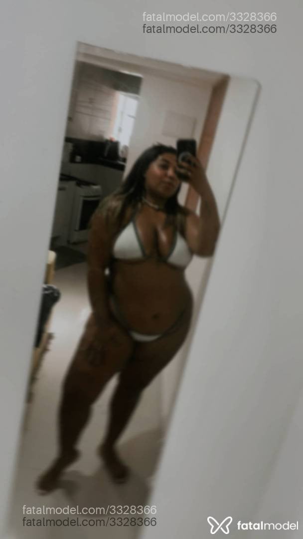 Acompanhante mulher morena (o) de olhos castanhos em Rio de Janeiro - Meneirinhasexy