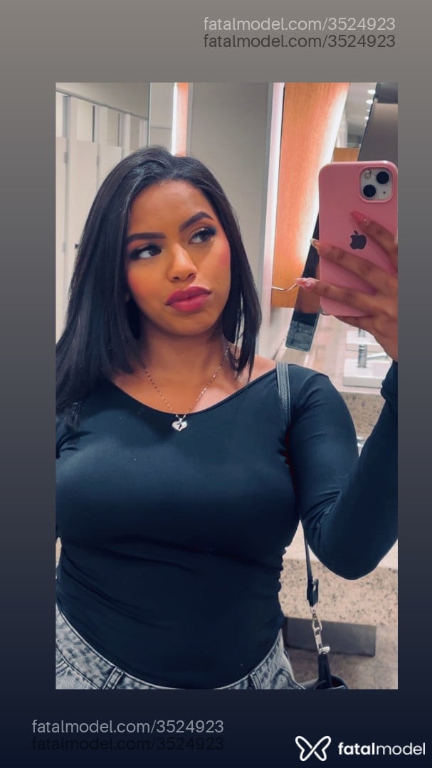 Acompanhante mulher morena (o) de olhos mel - Lorrayne