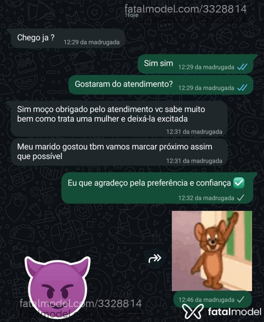 Acompanhante homem com cabelo castanho de olhos castanhos - Ghost