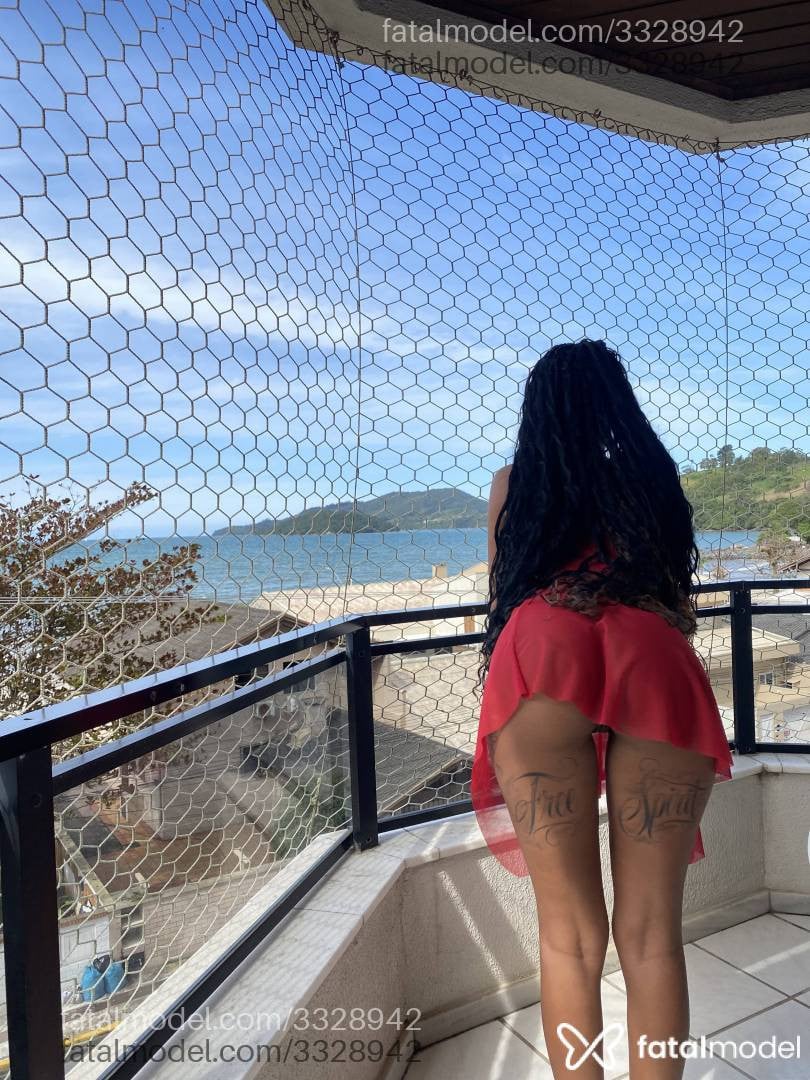 Acompanhante mulher morena (o) de olhos castanhos - Ayla Reis