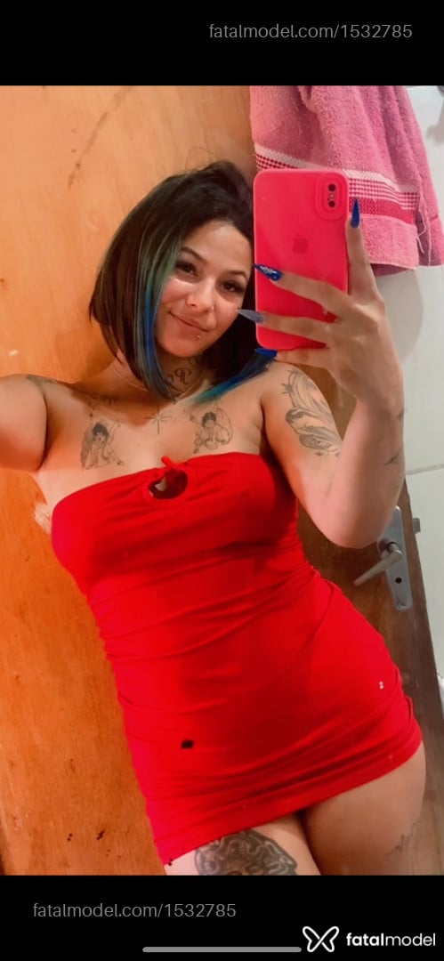 Acompanhante mulher morena (o) de olhos castanhos - Katrina