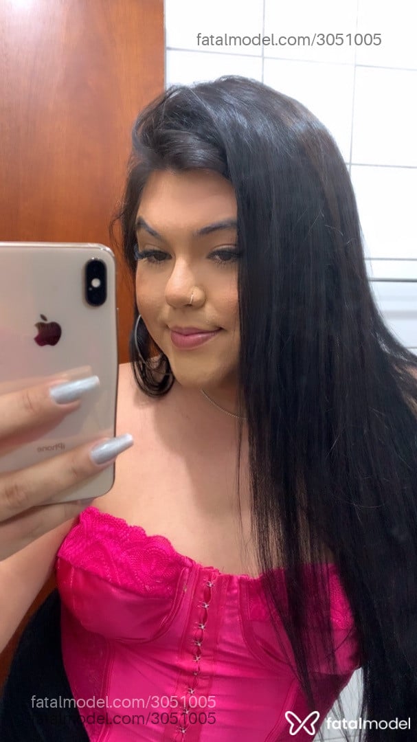 Acompanhante mulher trans morena (o) de olhos castanhos - Japaa