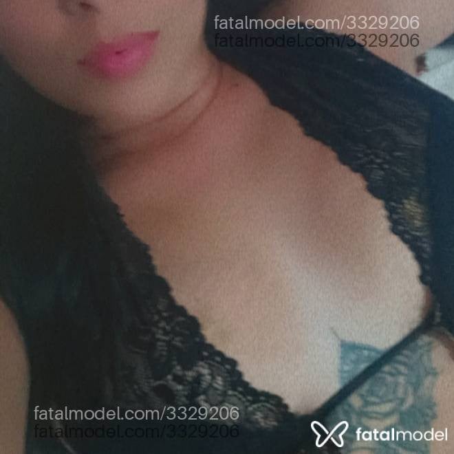 Acompanhante mulher morena (o) de olhos castanhos - Julia Fernandes