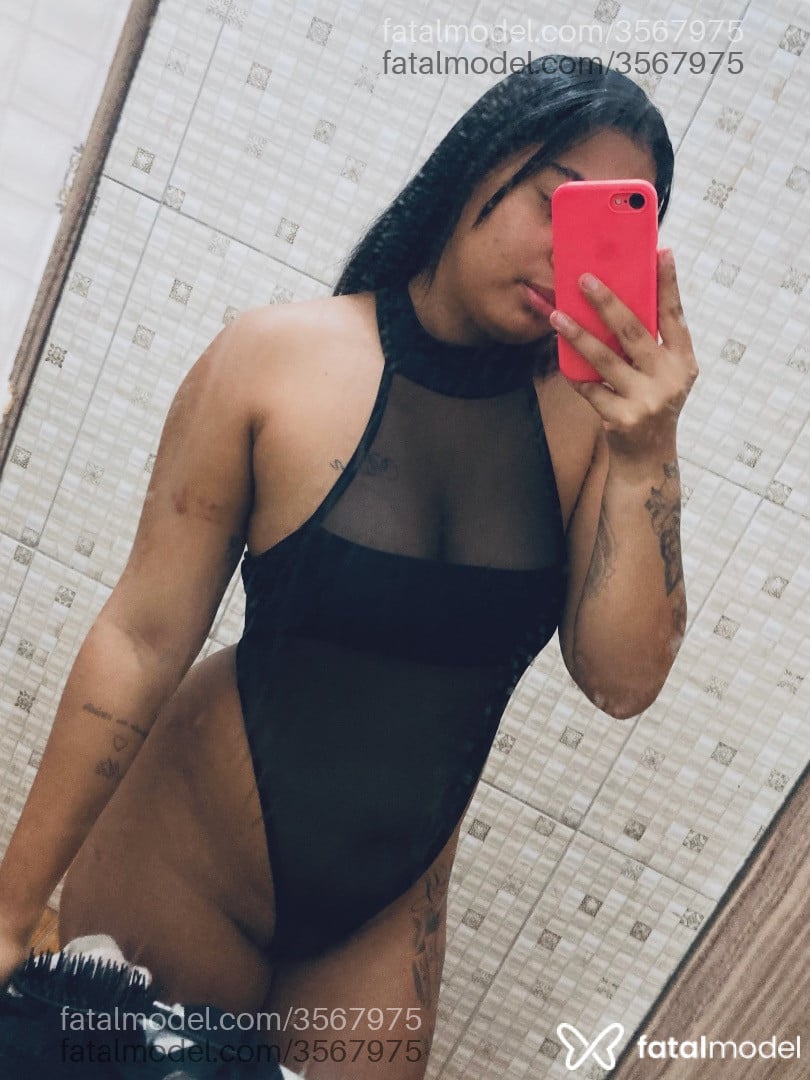 Acompanhante mulher morena (o) de olhos castanhos - Gegeh