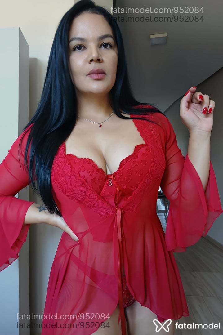 Acompanhante mulher morena (o) de olhos castanhos - Lorena
