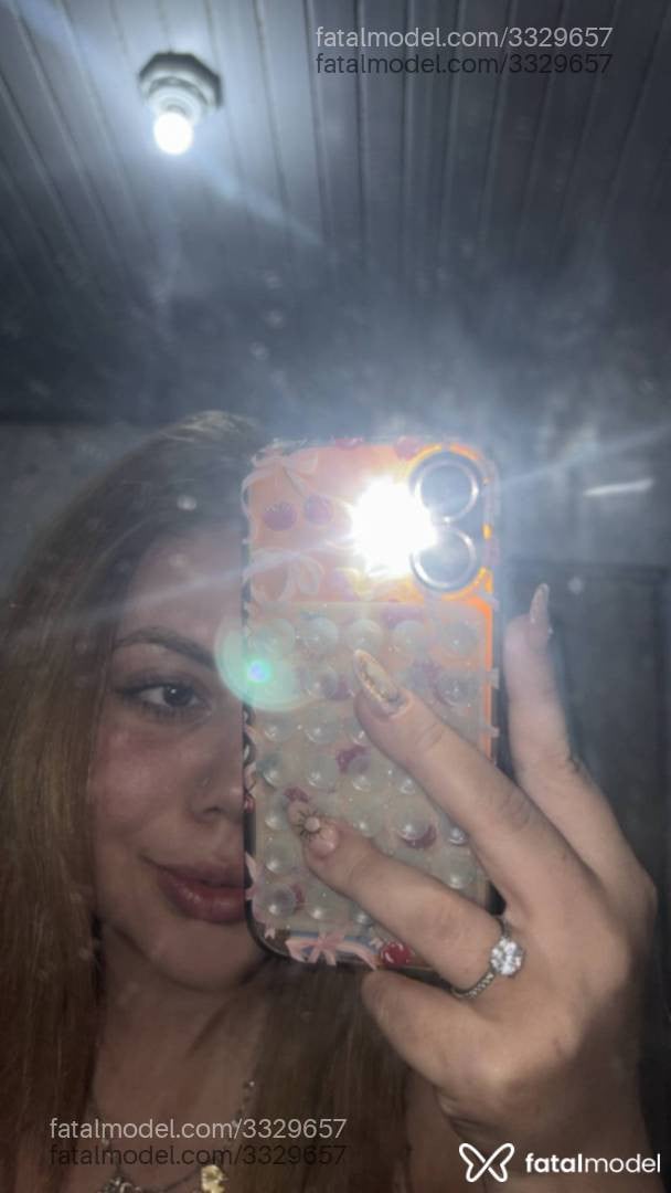 Acompanhante mulher loira (o) de olhos castanhos em São Paulo - Liiii