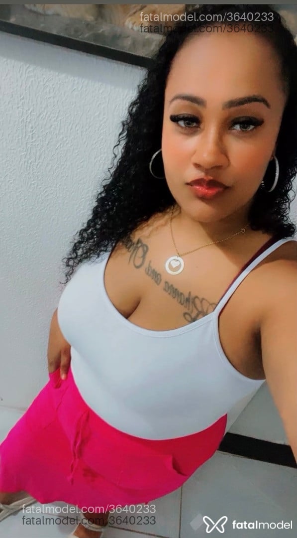 Acompanhante mulher morena (o) de olhos castanhos - Rayssa Fernandes