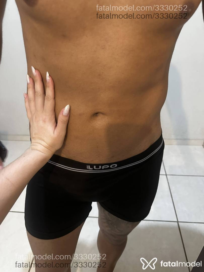 Acompanhante homem com cabelo castanho de olhos pretos em Divinópolis - Maxuel