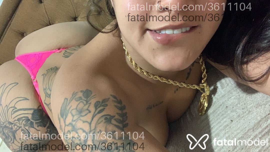Acompanhante mulher morena (o) de olhos pretos - Indiiazinhaa