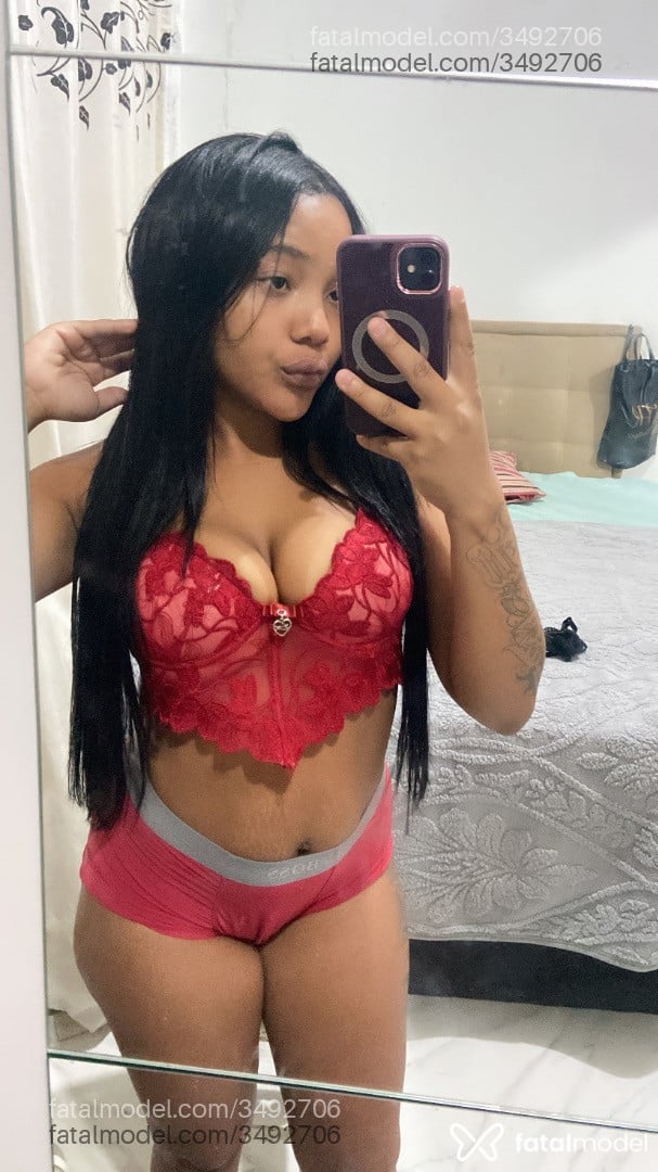 Acompanhante mulher morena (o) de olhos castanhos - Ana Luiza