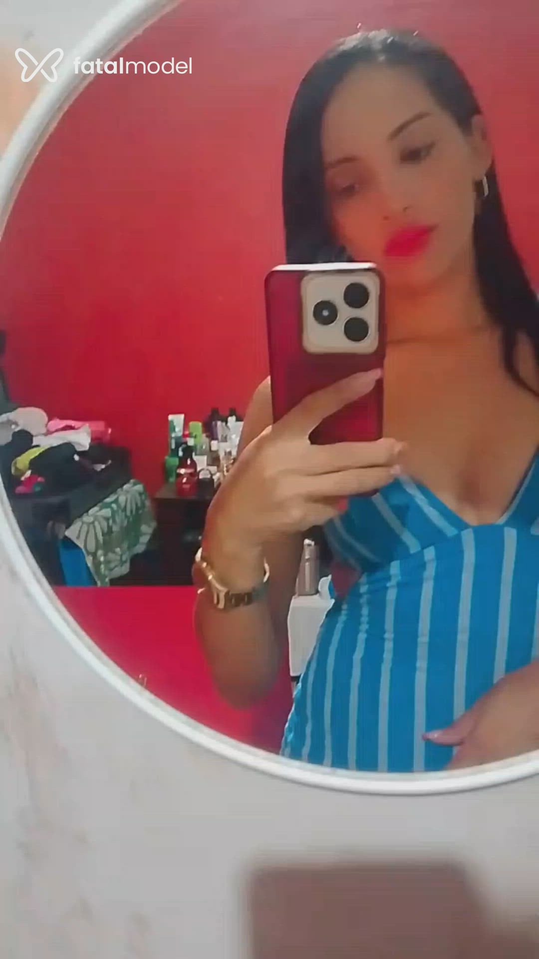 Acompanhante mulher com cabelo castanho de olhos castanhos - Lenny