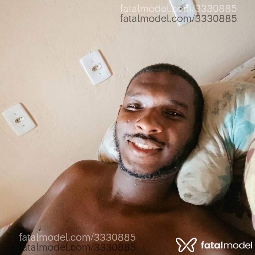 Acompanhante homem sem cabelo de olhos pretos em Salvador - Rafael Silva
